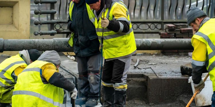 The Demographic Challenge: Why the UK’s Construction Workforce is Shrinking