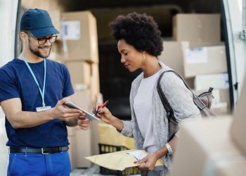 Improve Supply Chain Operations with an RSC Box