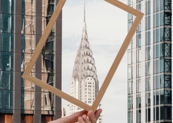 What is the average cost of an apartment in Jumeirah Village Circle?