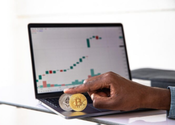 Coinmico: A Data-Driven Approach to Tracking Crypto Markets